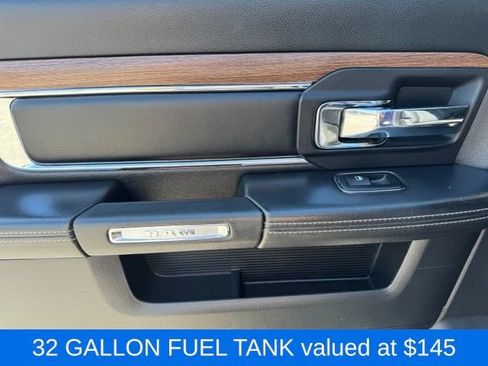 Used 2016 RAM 1500 Laramie w/ Convenience Group AWD/4WD image 19