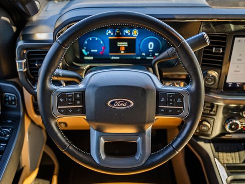 Certified 2024 Ford F250 Lariat w/ Lariat Ultimate Package image 23