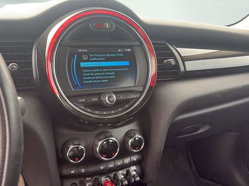 Used 2019 MINI Cooper S w/ Signature Upholstery Package image 23