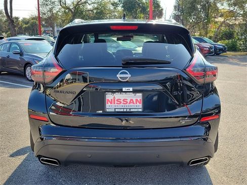 Used 2023 Nissan Murano SV w/ SV Midnight Edition Package image 3