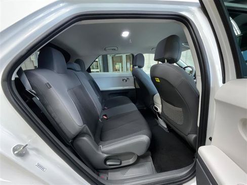 Used 2024 Hyundai Ioniq 5 SE image 21