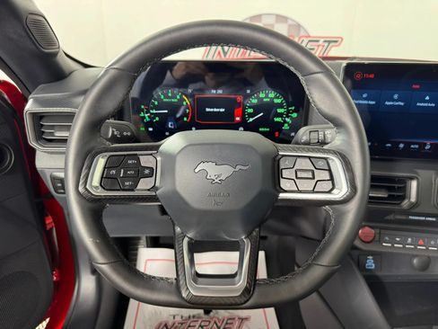 Used 2026 Ford Mustang Coupe RWD image 12