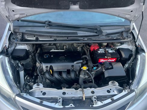 Used 2014 Toyota Yaris LE image 15