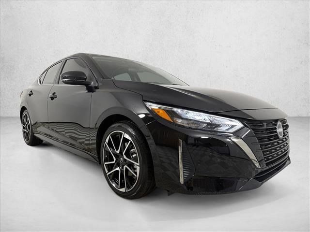 Used 2025 Nissan Sentra SR FWD image 1