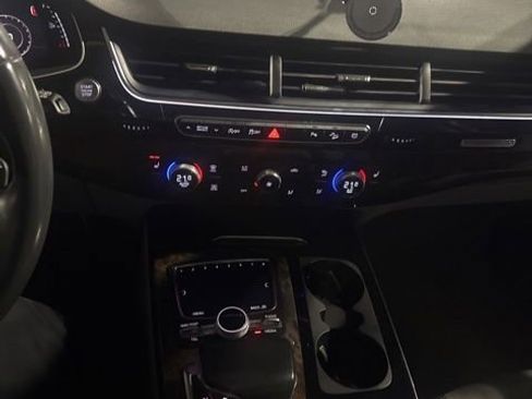 Used 2018 Audi Q7 3.0T Premium Plus w/ Premium Plus Package image 22