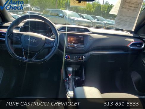 Used 2023 Chevrolet TrailBlazer RS FWD image 13