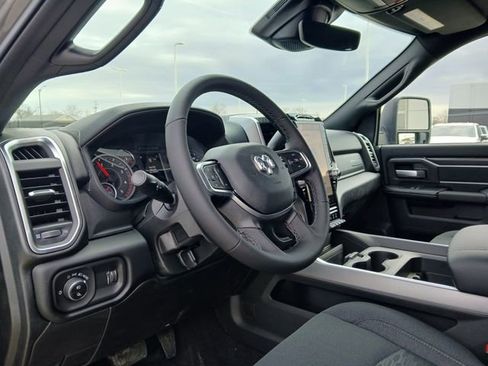 New 2026 RAM 3500 Big Horn AWD/4WD image 9