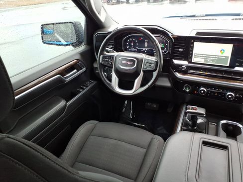 Used 2022 GMC Sierra 1500 Elevation w/ X31 Off-Road Package image 10