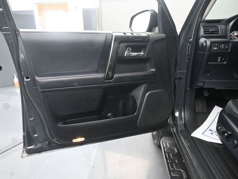 Used 2024 Toyota 4Runner TRD Off-Road image 10