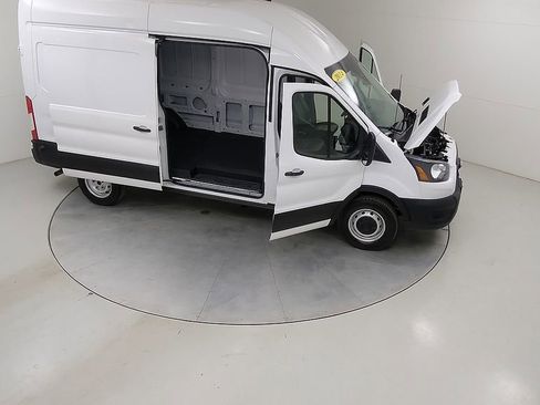 Certified 2024 Ford Transit 250 148 High Roof RWD image 41