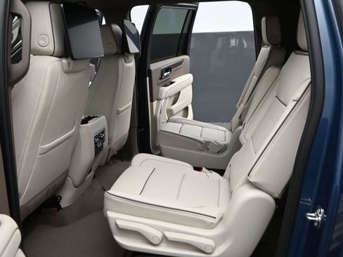 New 2026 GMC Yukon XL Denali w/ Denali Reserve Package AWD/4WD image 14