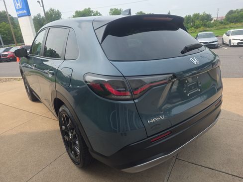 Used 2024 Honda HR-V Sport image 7