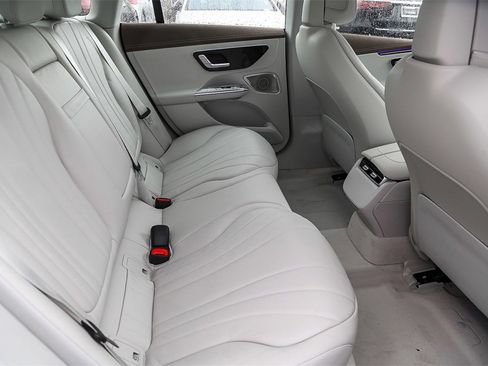Used 2024 Mercedes-Benz EQE 350+ 4MATIC Sedan image 22