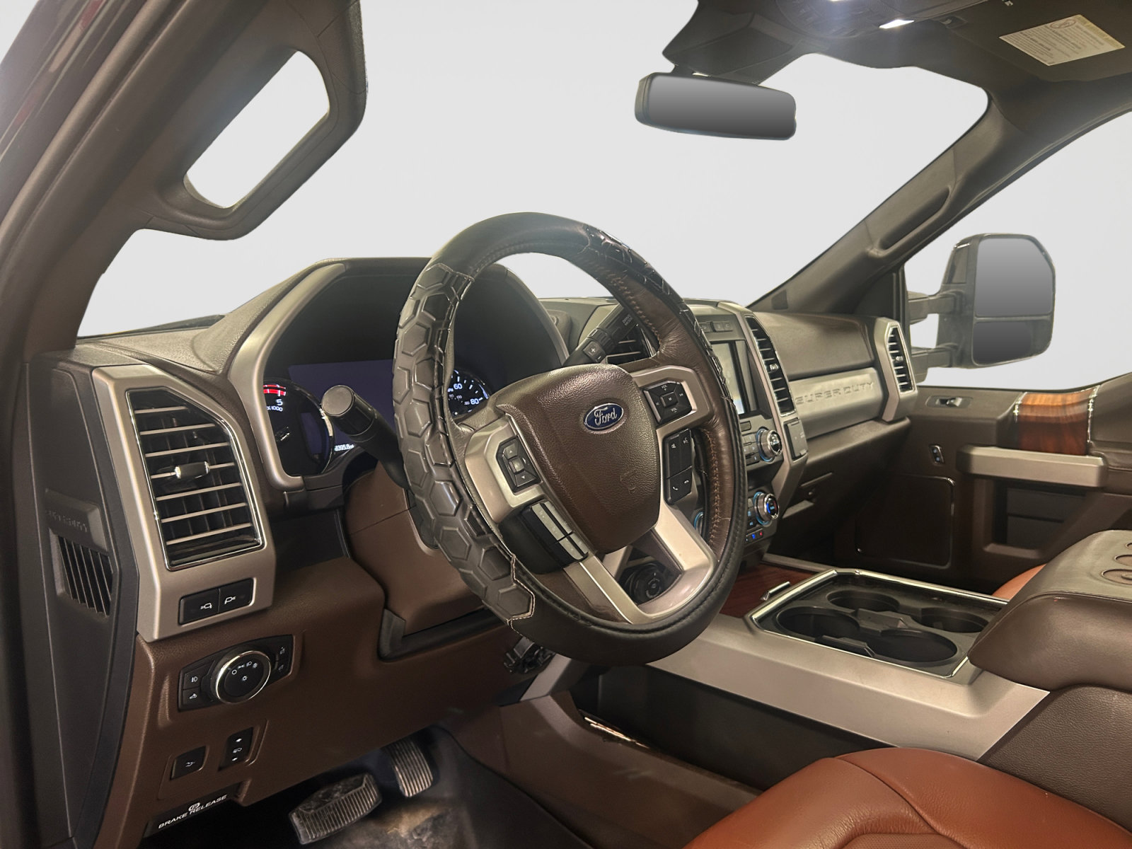 Used 2021 Ford F350 King Ranch w/ King Ranch Ultimate Package AWD/4WD image 15