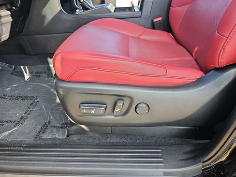 Certified 2023 Lexus GX 460 Premium image 28