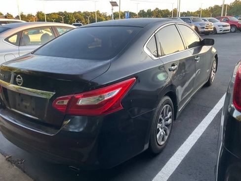 Used 2017 Nissan Altima 2.5 S w/ Power Driver Seat Package FWD image 5