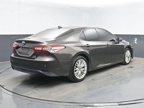 Used 2018 Toyota Camry XLE w/ Audio Package FWD image 10