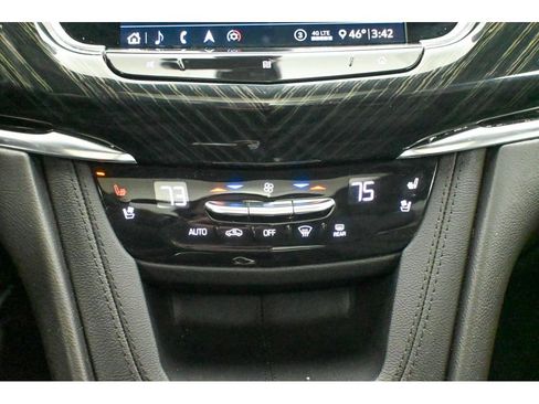 Used 2020 Cadillac XT6 Premium Luxury image 46