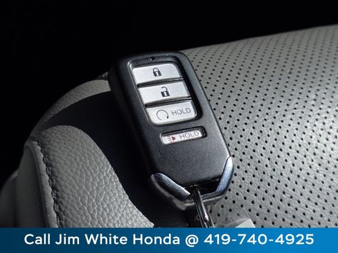Certified 2017 Honda Ridgeline RTL-T image 32