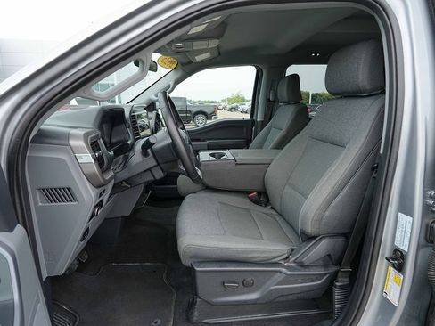 Used 2025 Ford F150 XLT w/ Equipment Group 301A Standard AWD/4WD image 17
