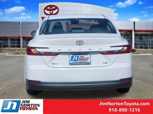 Used 2025 Toyota Camry LE FWD image 6