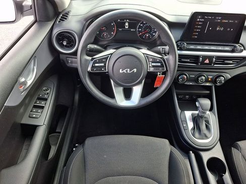 Used 2024 Kia Forte LXS image 13