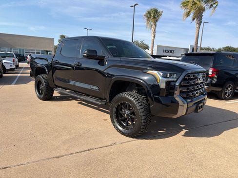 Used 2023 Toyota Tundra Platinum RWD image 3