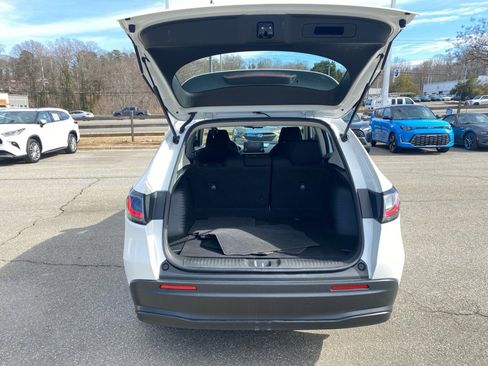 Certified 2025 Honda HR-V LX image 18