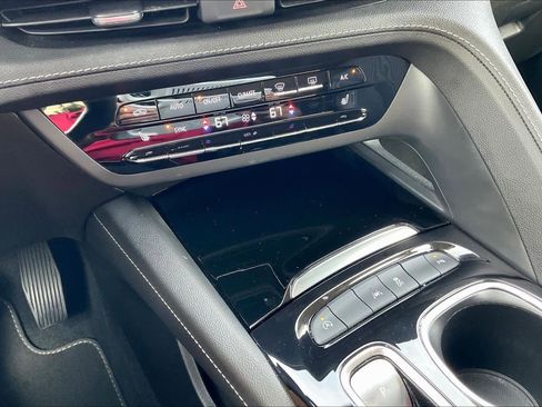 Used 2022 Buick Envision Preferred image 30