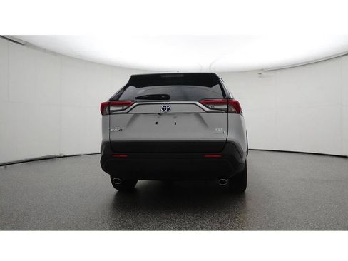 Used 2023 Toyota RAV4 XLE Premium AWD/4WD image 28