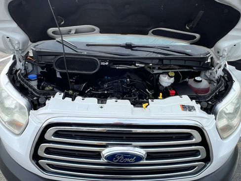 Used 2015 Ford Transit 250 130 Low Roof w/ Exterior Upgrade Package RWD image 11