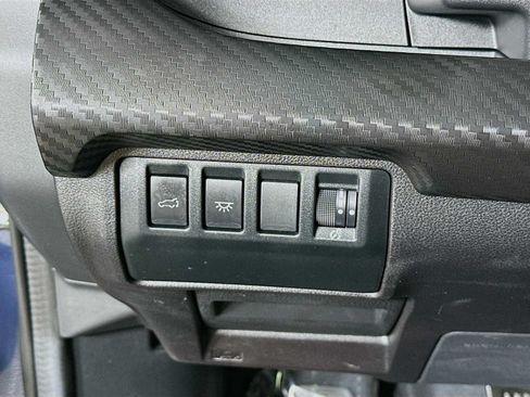 Certified 2025 Subaru Ascent Premium AWD/4WD image 10