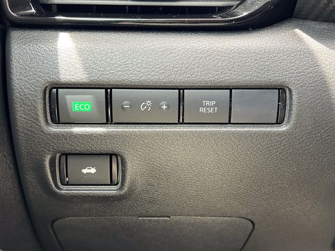 Used 2023 Nissan Sentra SV w/ All-Weather Package FWD image 13