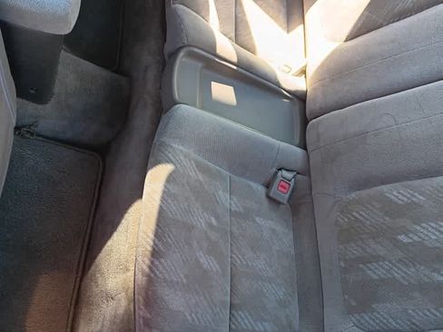 Used 2001 Acura Integra LS FWD image 13