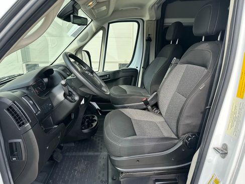 Used 2021 RAM ProMaster 2500 image 12