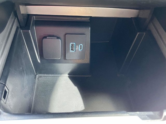 Used 2020 Ford Explorer XLT RWD image 33