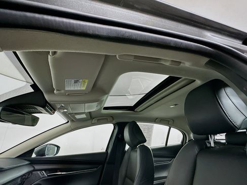 Used 2025 MAZDA MAZDA3 s image 25