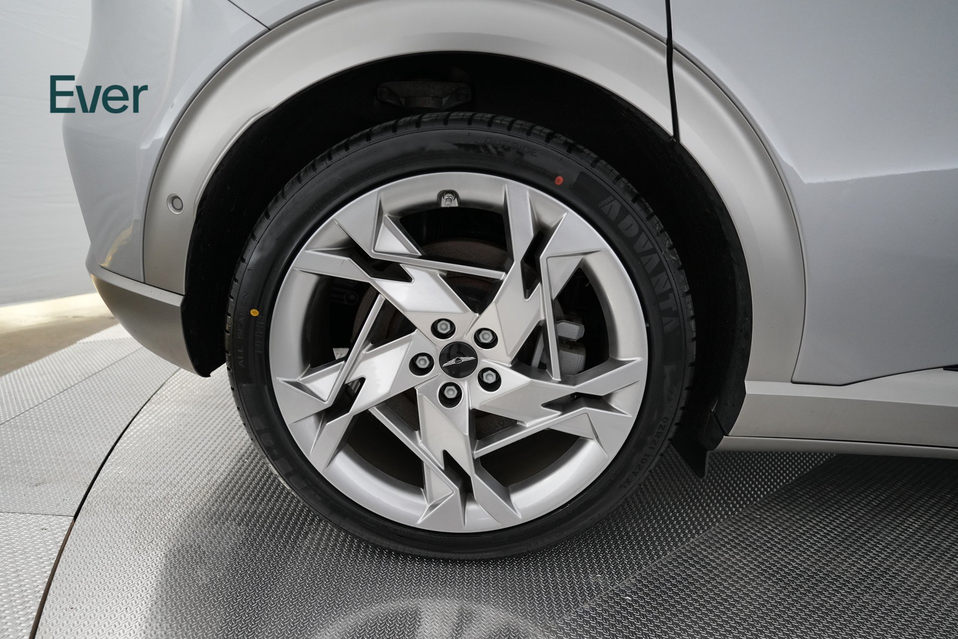 Used 2023 Genesis GV60 Performance AWD/4WD image 9
