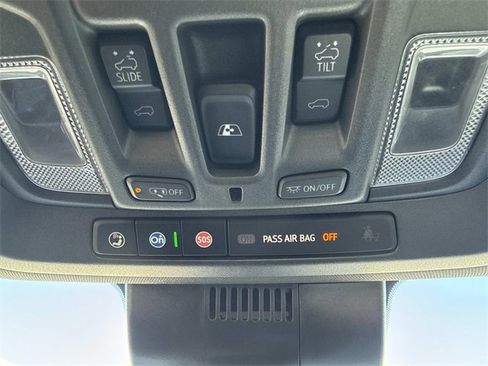 Used 2024 GMC Sierra 2500 AT4 w/ Technology Package image 19