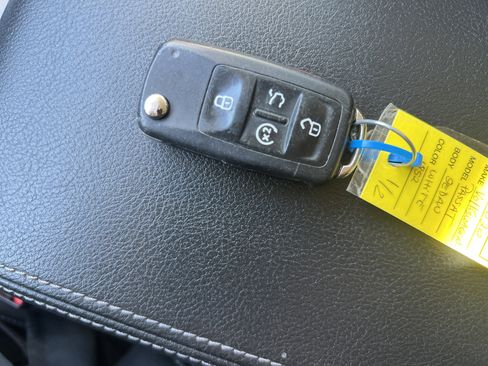 Used 2020 Volkswagen Passat 2.0T SE image 32