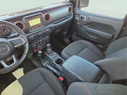 Used 2023 Jeep Gladiator Mojave image 9