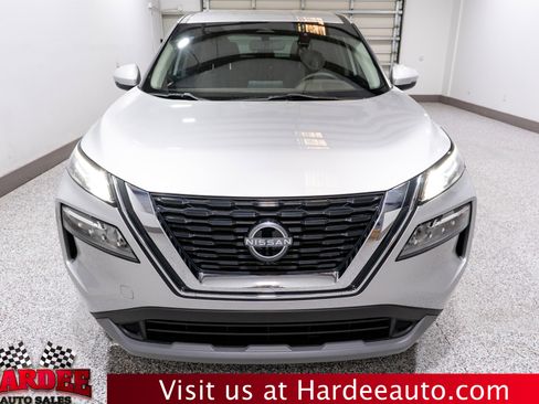 Used 2023 Nissan Rogue SV image 7