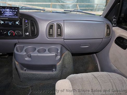 Used 1998 Dodge B1500 image 43