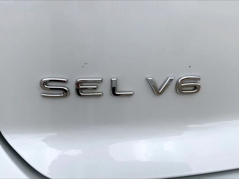 Used 2023 Volkswagen Atlas Cross Sport SEL AWD/4WD image 31