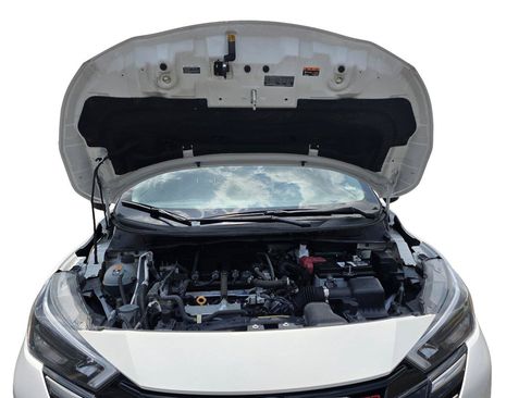 Used 2024 Nissan Versa SR FWD image 29