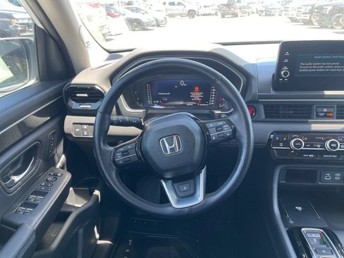 Used 2023 Honda Pilot Elite image 16