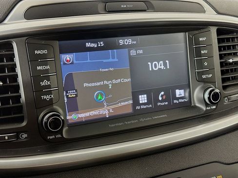Certified 2019 Kia Sorento SX w/ SX Touring Package FWD image 27