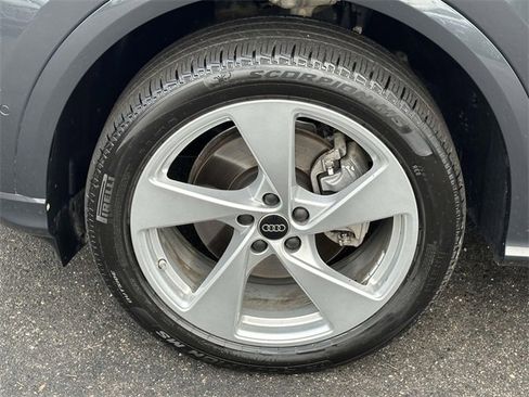 Certified 2025 Audi Q5 Premium Plus w/ Premium Plus image 10