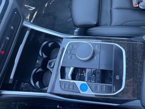 Used 2024 BMW i4 eDrive35 w/ Convenience Package image 22