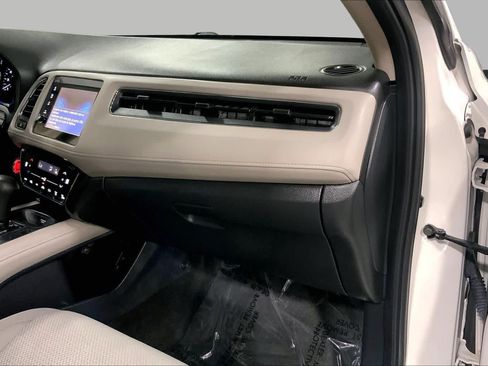 Used 2022 Honda HR-V EX image 19